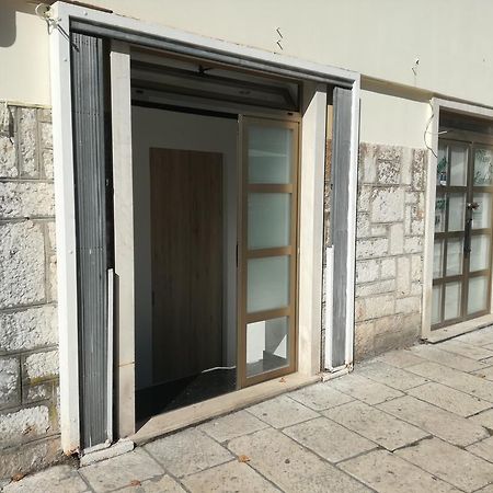 Apartments Feel Center Zadar Bagian luar foto