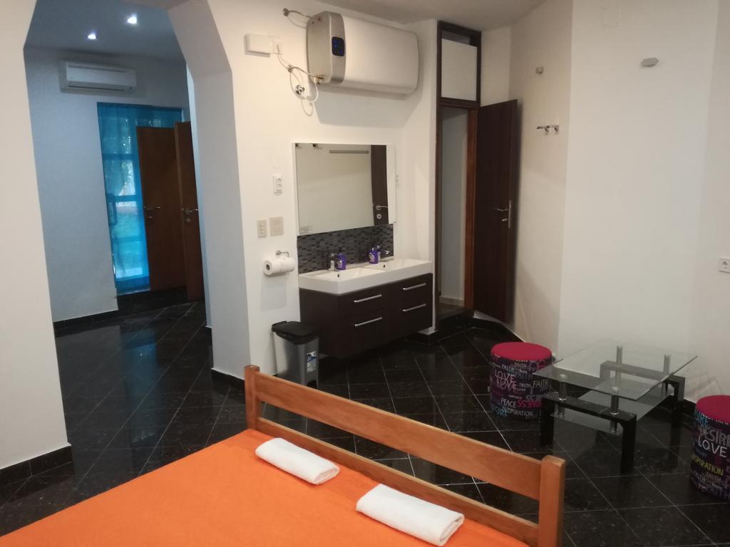 Apartments Feel Center Zadar Bagian luar foto